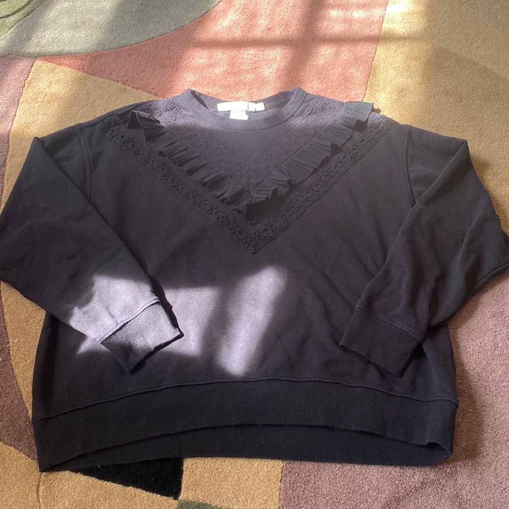 Ruffled Black Crewneck Sweatshirt